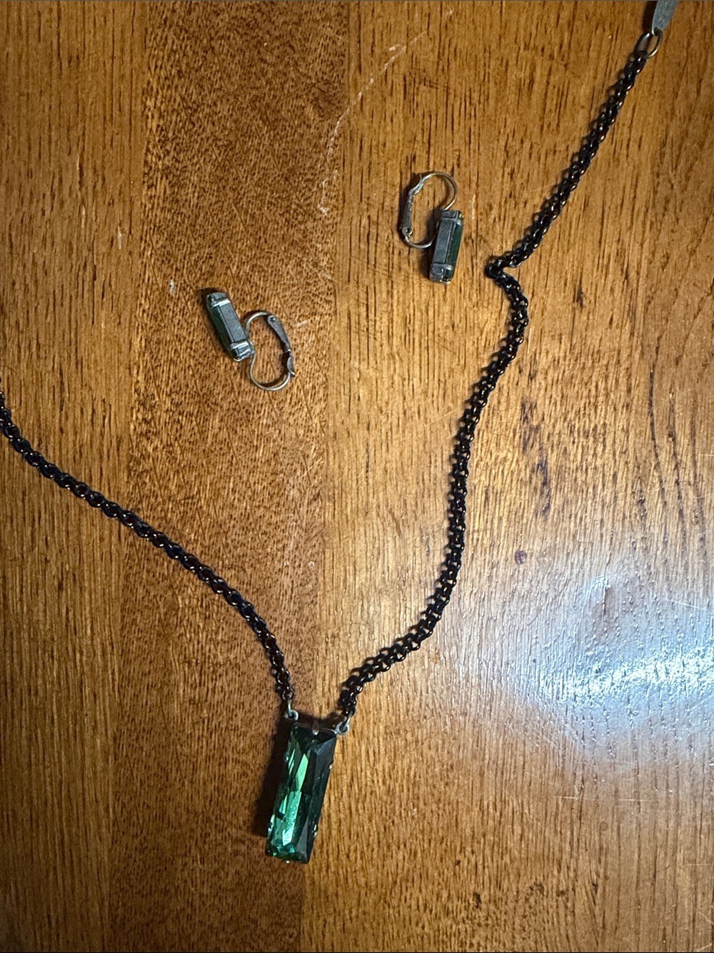 Sabika Black Necklace with Green Crystal Pendant and Matching Earrings